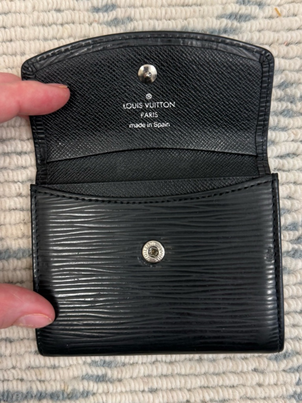 LOUIS VUITTON Unisex Classic Sleek Black Epi-Porte Monnaie Simple Coin Purse - Picture 11 of 16